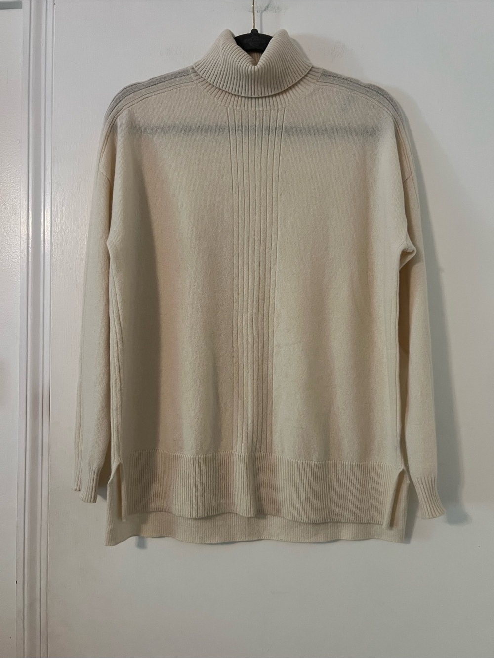J McLaughlin 100% cashmere Cream Turtleneck Ribbed Panel Sweater size S